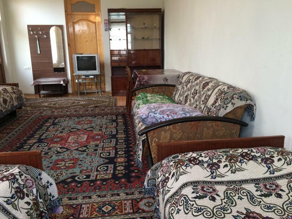 Huseyn Houses Ganja Esterno foto